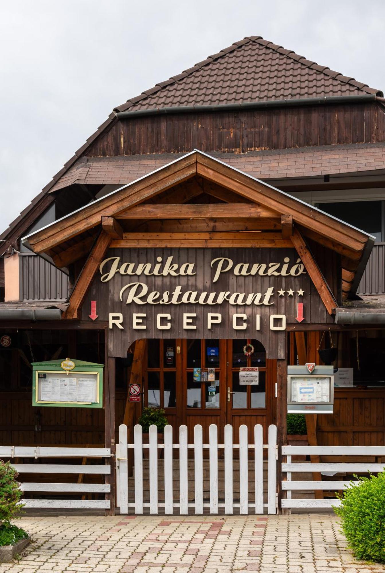 Janika Pension Vonyarcvashegy Luaran gambar